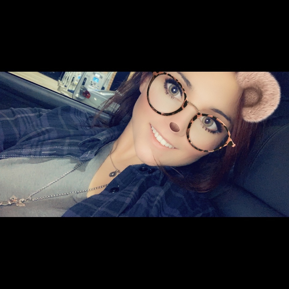 Meet your Posher, Chelsie